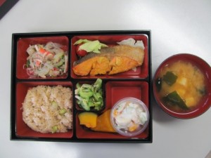 ③