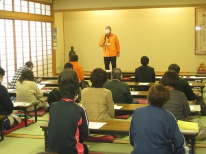 施設と地域の概要説明の様子